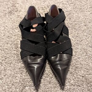 Alaia Strappy Black Ballet Flats